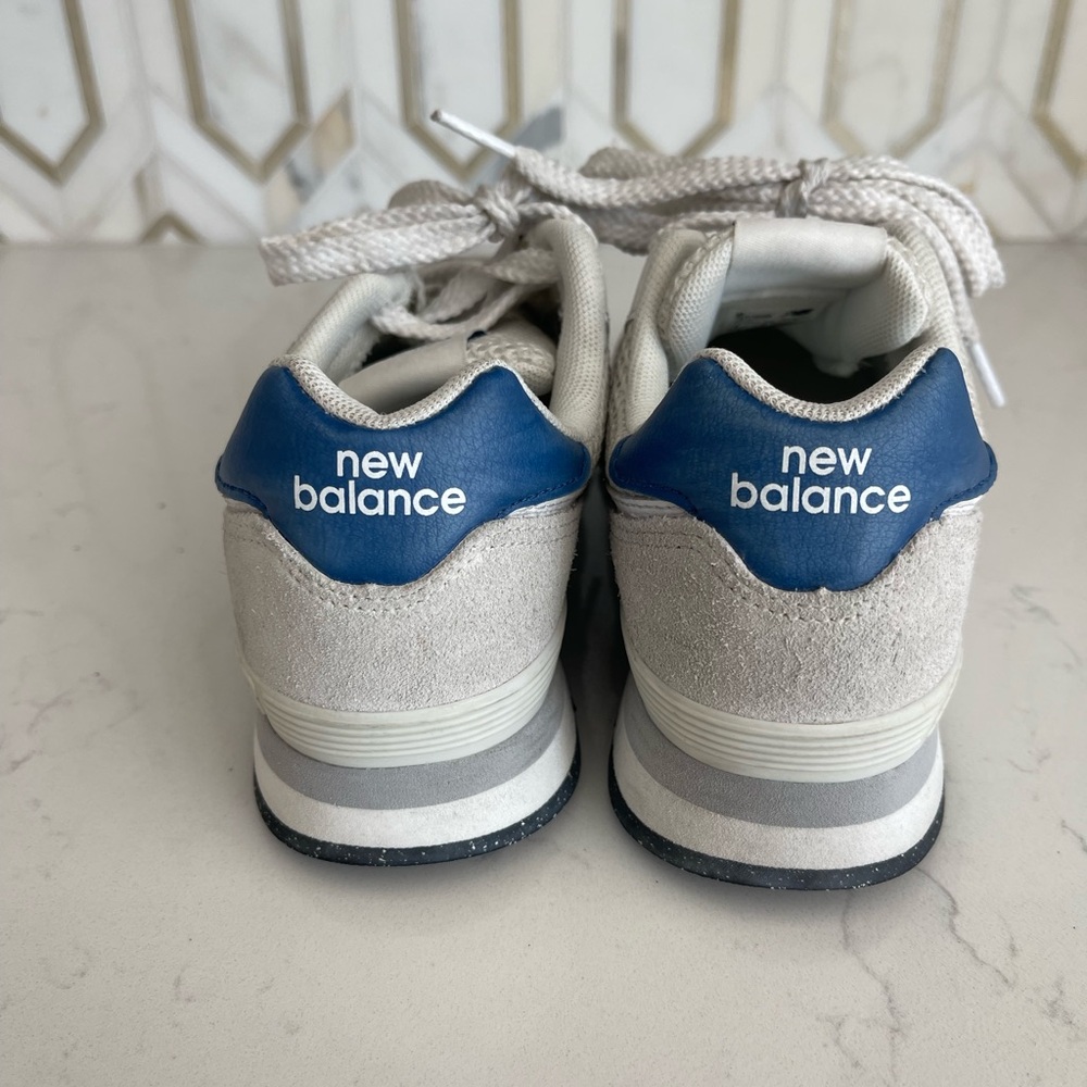 New Balance 574 Kids Boys 3 Ragged White Royal Blue  Suede Sneakers US - Picture 3 of 13